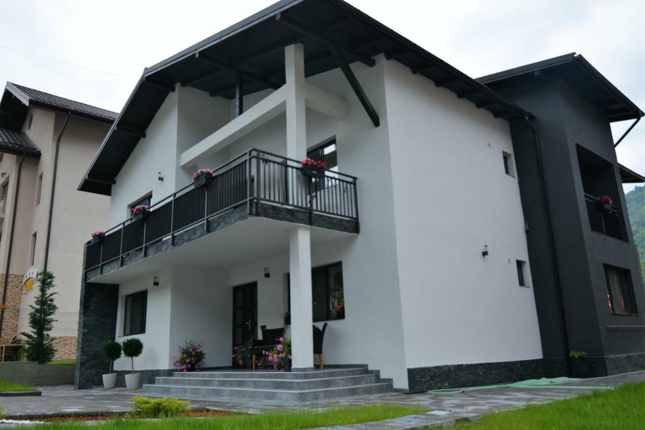 Casa Aquarius Hotel Caciulata Exterior photo